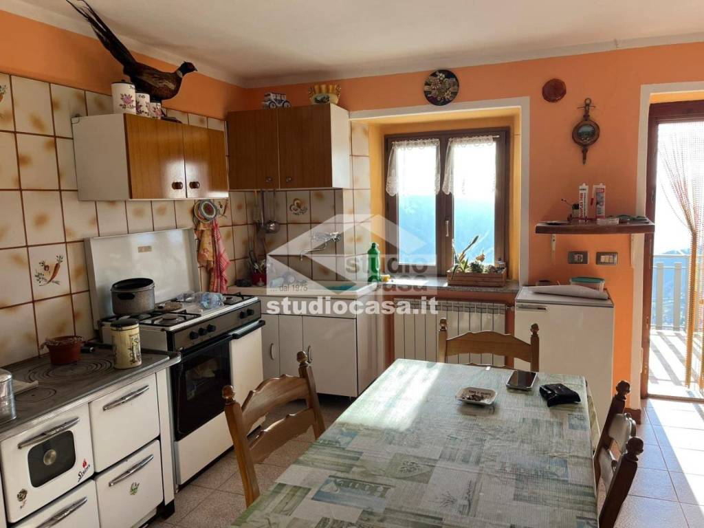appartamento in vendita a Dossena