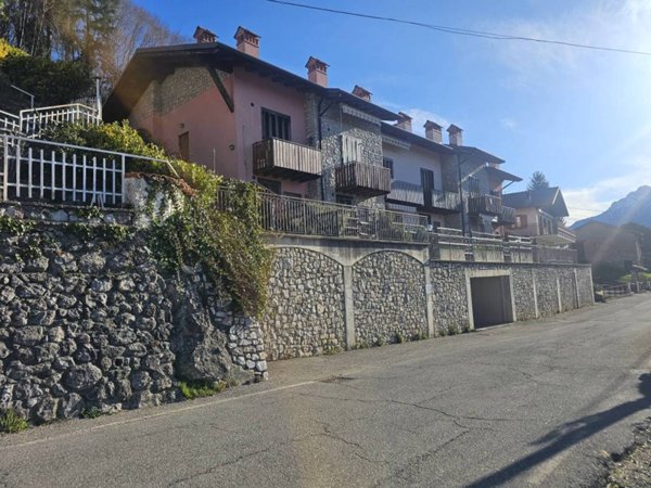 appartamento in vendita a Dossena