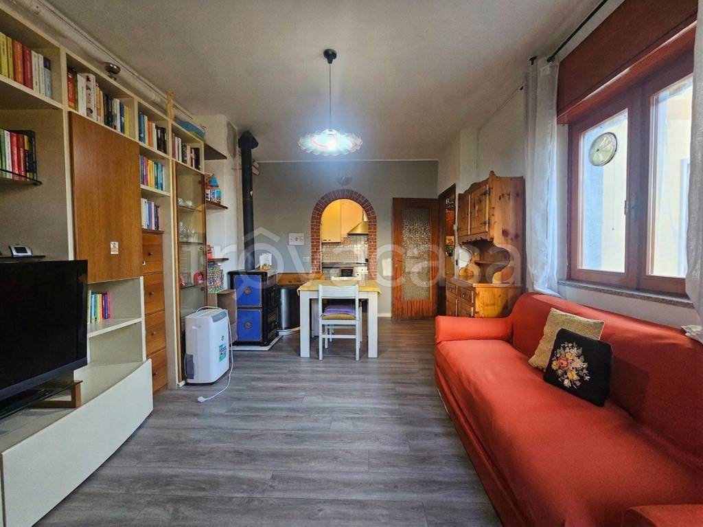 appartamento in vendita a Dossena