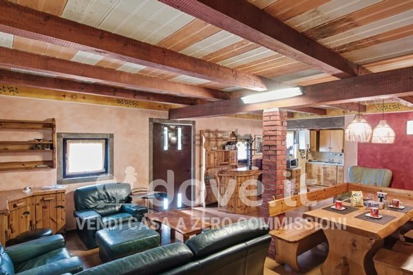 casa indipendente in vendita a Dossena