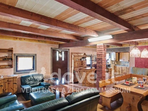 casa indipendente in vendita a Dossena