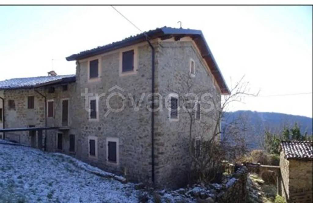 appartamento in vendita a Dossena
