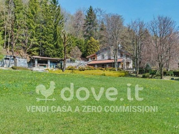 casa indipendente in vendita a Dossena