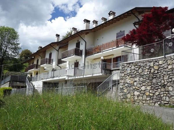 appartamento in vendita a Dossena