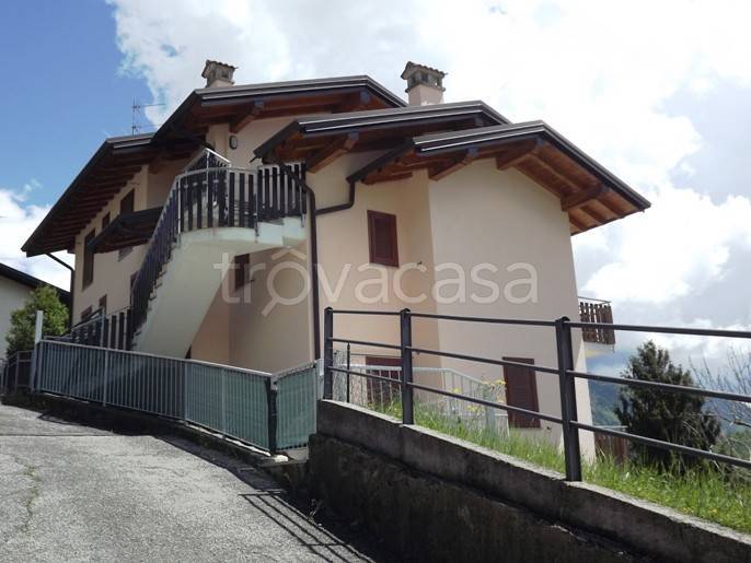 appartamento in vendita a Dossena