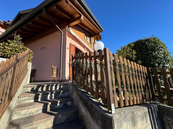 appartamento in vendita a Dossena