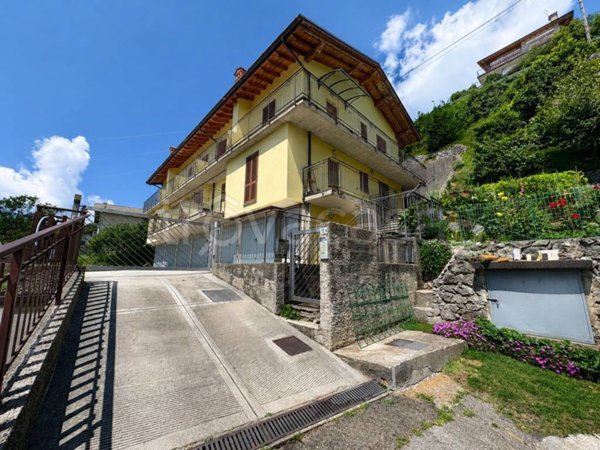 appartamento in vendita a Dossena
