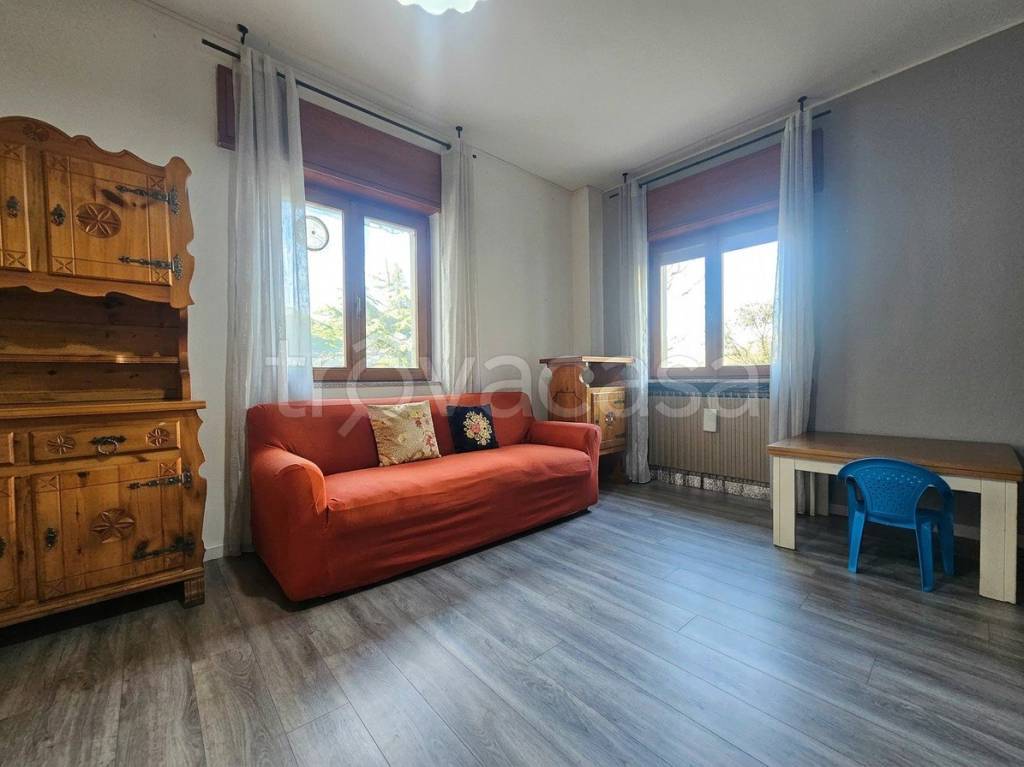 appartamento in vendita a Dossena