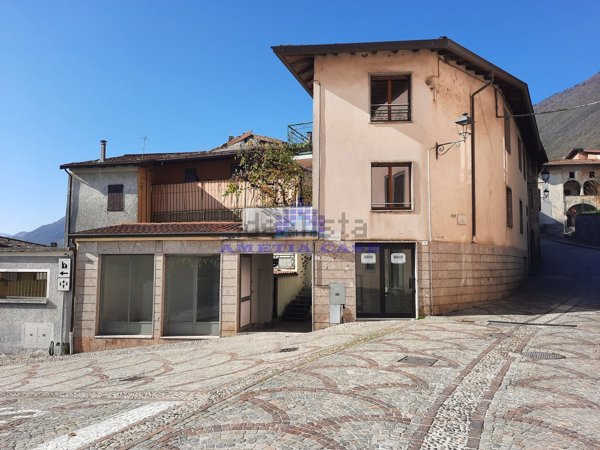 casa semindipendente in vendita ad Endine Gaiano