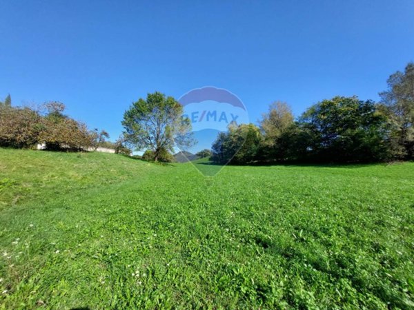 terreno agricolo in vendita ad Endine Gaiano in zona Piangaiano