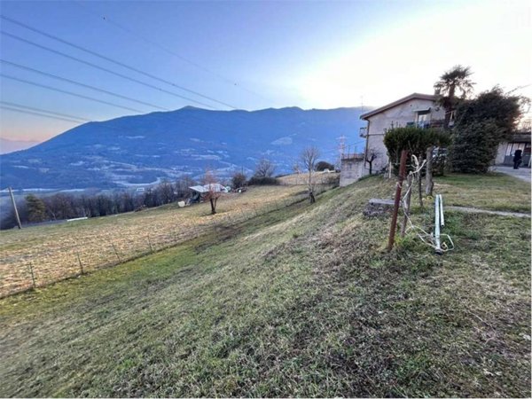 appartamento in vendita ad Endine Gaiano