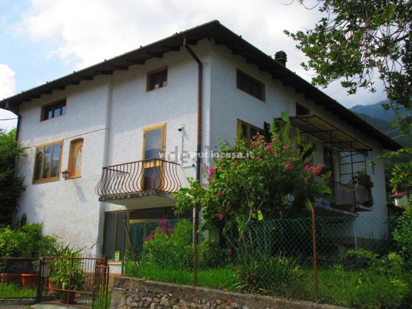 casa indipendente in vendita ad Endine Gaiano