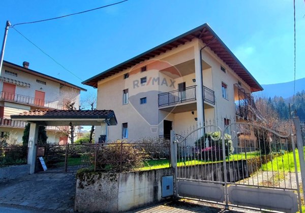 casa indipendente in vendita ad Endine Gaiano