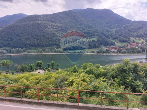 terreno edificabile in vendita ad Endine Gaiano