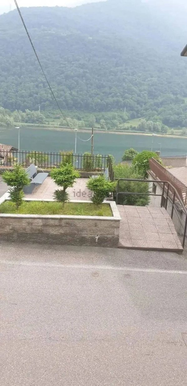 casa indipendente in vendita ad Endine Gaiano