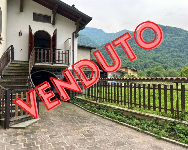 quadrivano in vendita ad Endine Gaiano