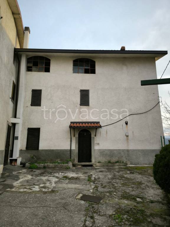 casa indipendente in vendita ad Endine Gaiano