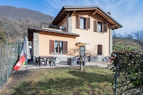 casa indipendente in vendita ad Endine Gaiano
