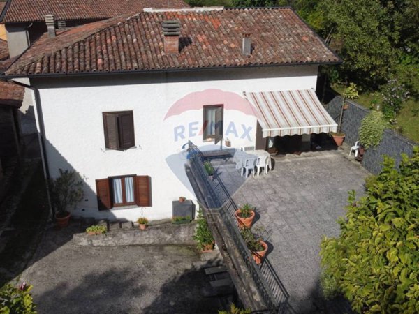 casa indipendente in vendita ad Endine Gaiano in zona Valmaggiore