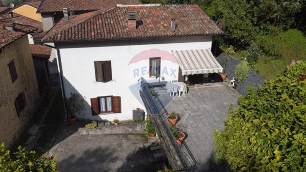 casa indipendente in vendita ad Endine Gaiano in zona Valmaggiore