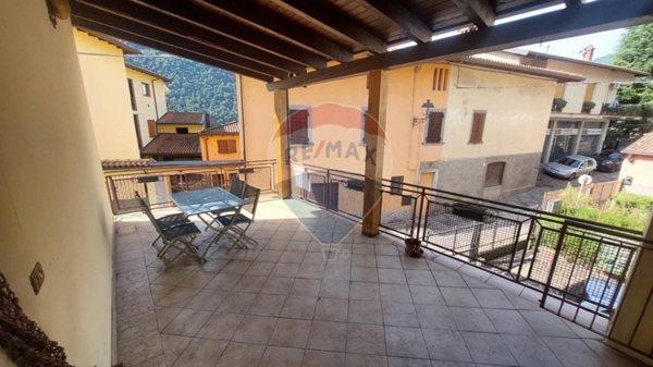 casa indipendente in vendita ad Endine Gaiano