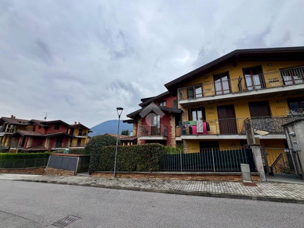 appartamento in vendita ad Endine Gaiano