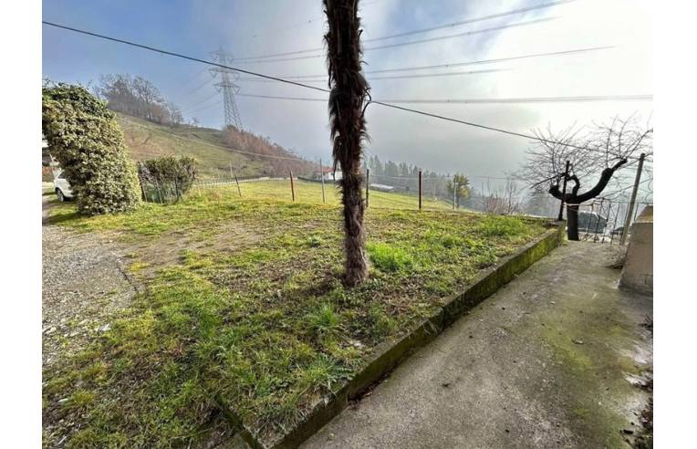 casa indipendente in vendita ad Endine Gaiano in zona Piangaiano