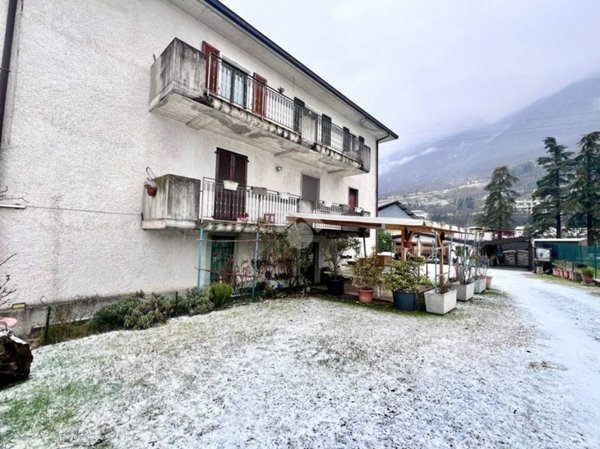 casa indipendente in vendita ad Endine Gaiano