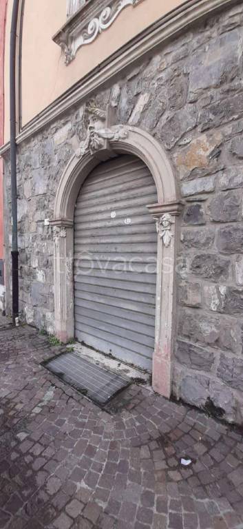 negozio in vendita ad Endine Gaiano