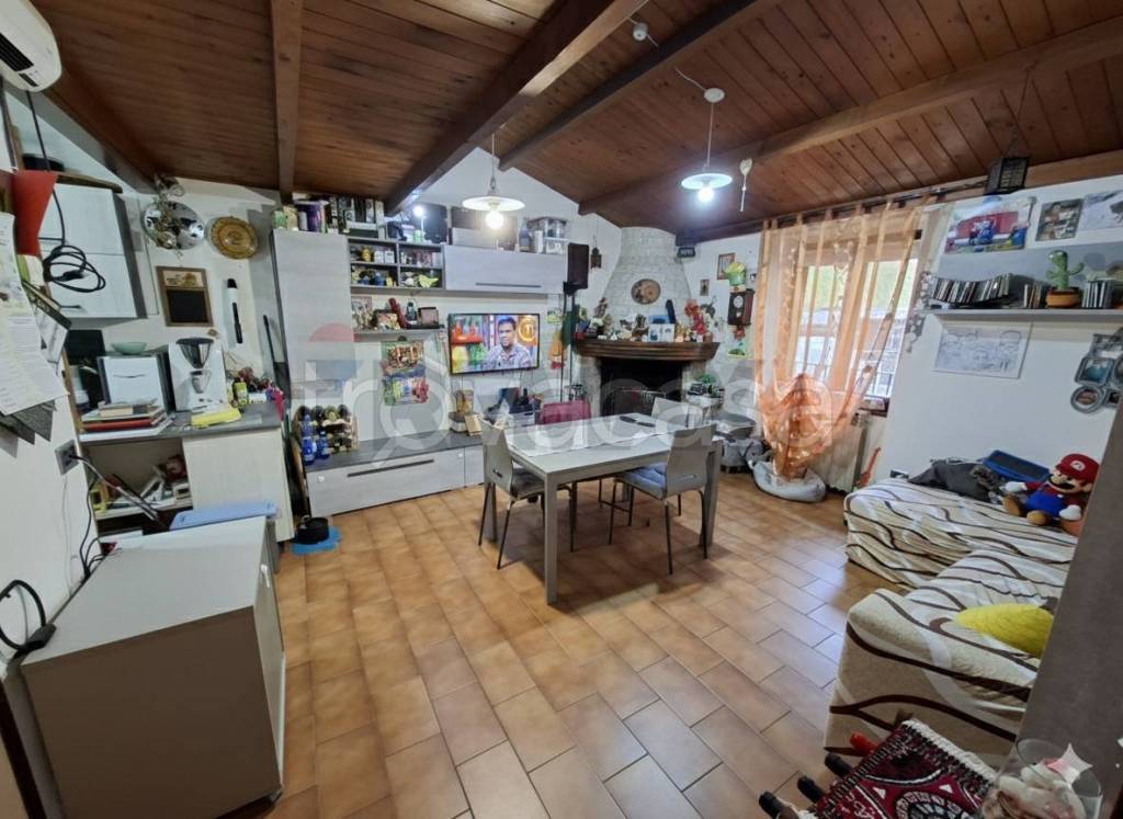 appartamento in vendita ad Endine Gaiano