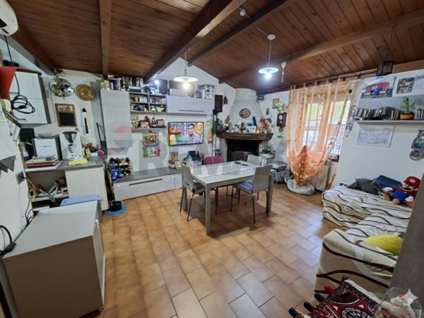 appartamento in vendita ad Endine Gaiano in zona Piangaiano