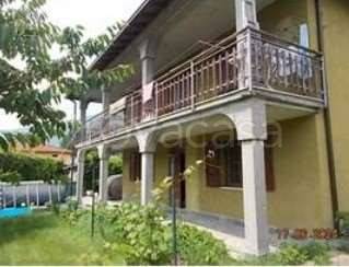 appartamento in vendita ad Endine Gaiano in zona Piangaiano