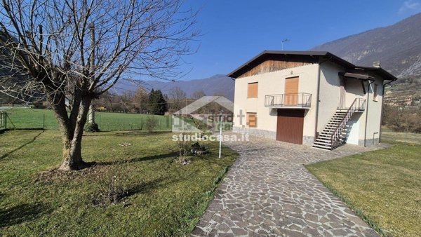 appartamento in vendita ad Endine Gaiano