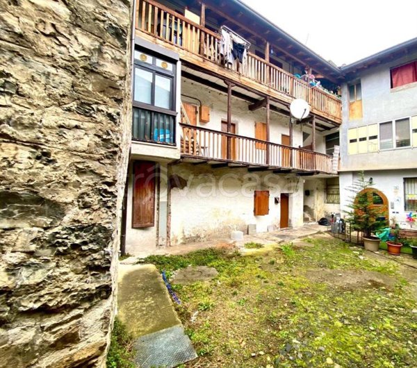 appartamento in vendita ad Endine Gaiano