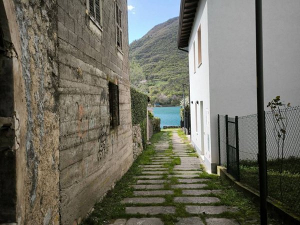casa indipendente in vendita ad Endine Gaiano