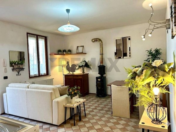 appartamento in vendita ad Endine Gaiano in zona Valmaggiore