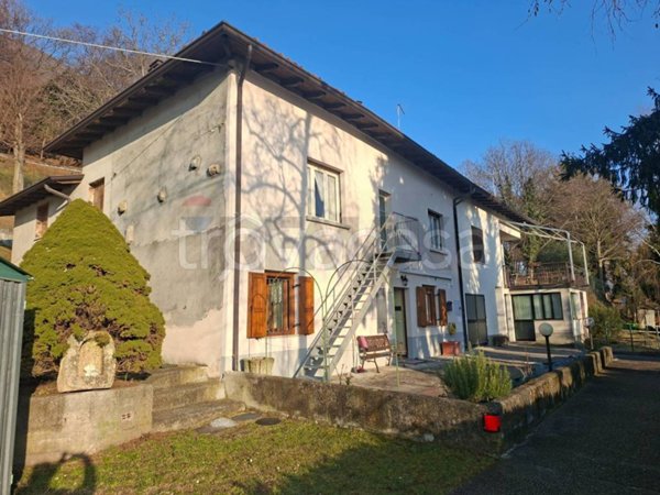 appartamento in vendita ad Endine Gaiano in zona Piangaiano