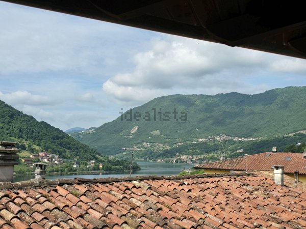 appartamento in vendita ad Endine Gaiano