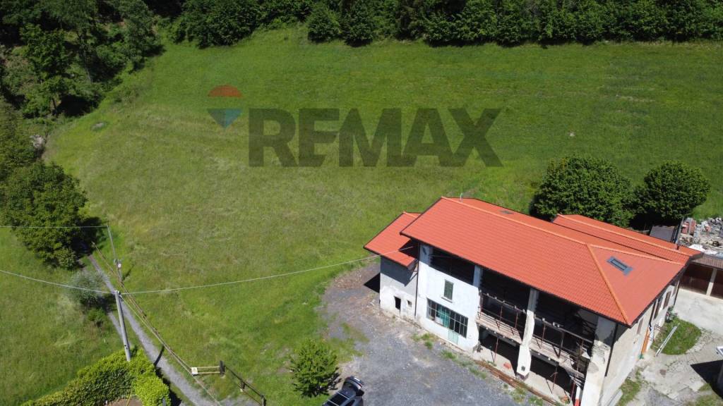 casa indipendente in vendita ad Endine Gaiano
