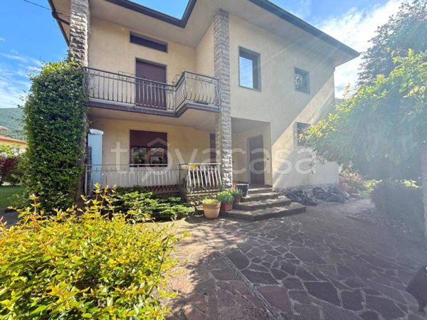 appartamento in vendita ad Endine Gaiano in zona Valmaggiore