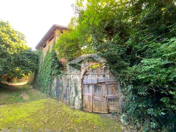 casale in vendita ad Endine Gaiano in zona Piangaiano