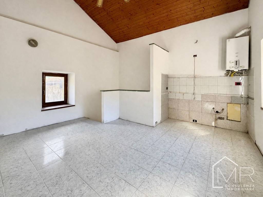 appartamento in vendita ad Endine Gaiano in zona Piangaiano