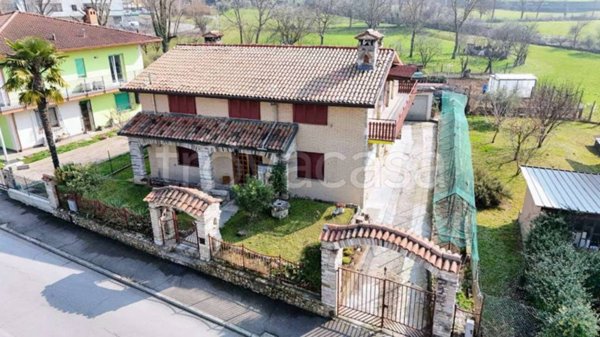 appartamento in vendita ad Entratico