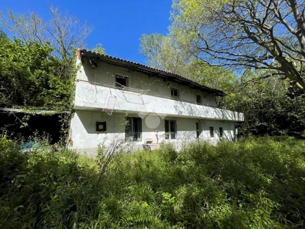 casa indipendente in vendita ad Almese in zona Milanere
