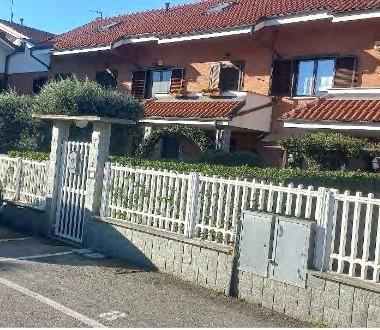 casa indipendente in vendita ad Almese