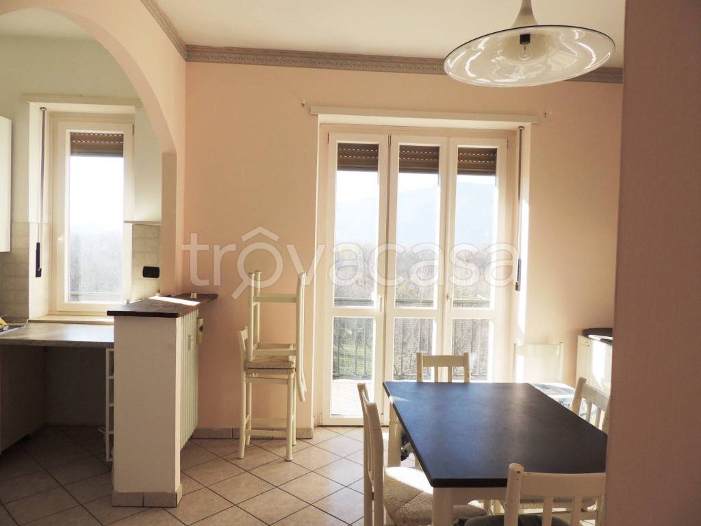 appartamento in vendita ad Almese in zona Rivera