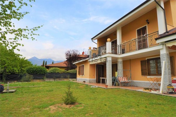 casa indipendente in vendita ad Almese in zona Milanere