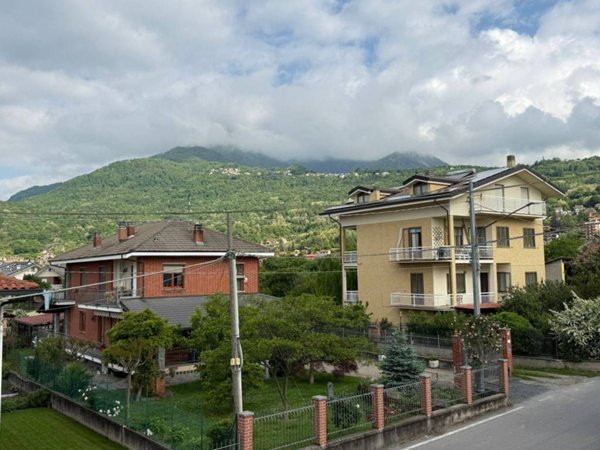 appartamento in vendita ad Almese in zona Rivera