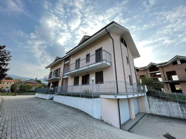 appartamento in vendita ad Almese in zona Rivera