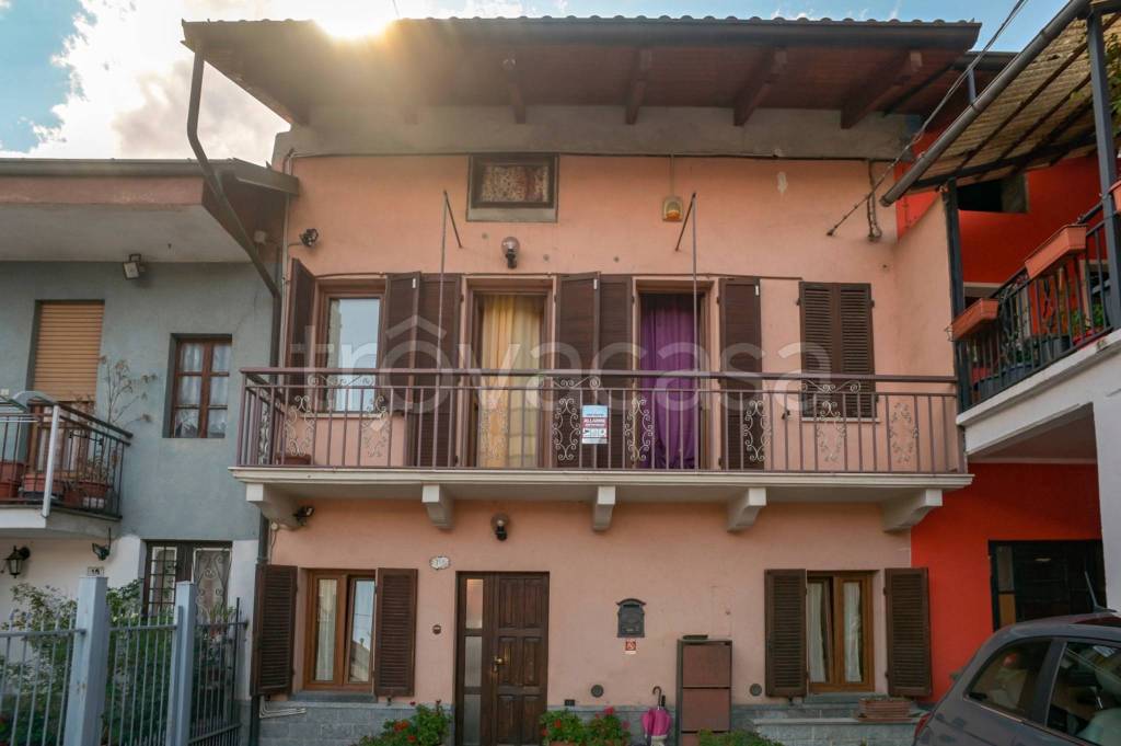 casa indipendente in vendita ad Almese in zona Milanere
